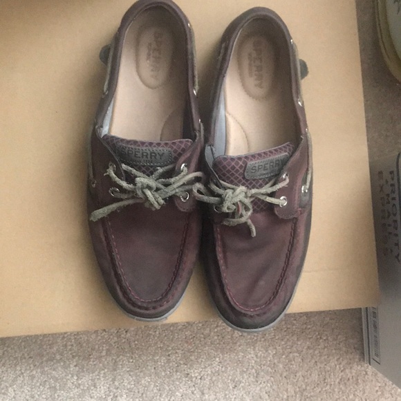 Shoes - Picture 1 of 7